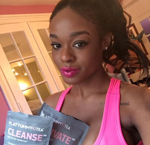 thatbananathing:Azealia is giving us her original darkskin teas. Her skin is AMAZING! 