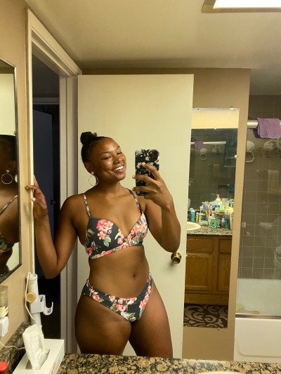 divineninee:Hi 🌞
