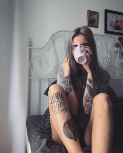 thatattoozone: @  dumbblondbadperson