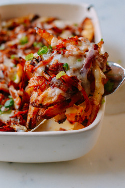 intensefoodcravings:  Kimchi Fries | The