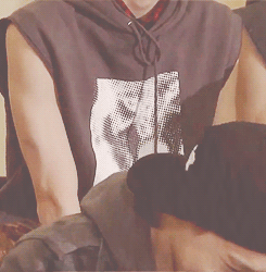 baekhyu-n:  according to luhan, they have their own room when they’re staying in