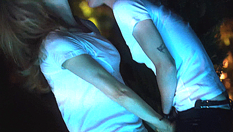 lesbiansilk:  The L Word (2006) - s03e05 - Katherine Moennig &amp; Rosanna Arquette (IMDb)