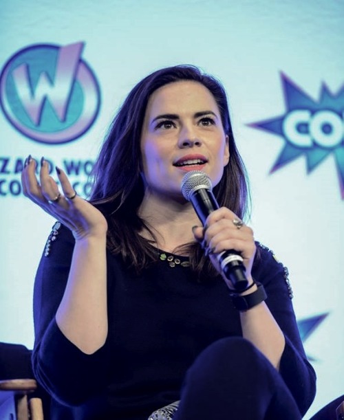 Hayley Atwell at Wizard World New Orleans Comic Con | January 9, 2016 (x)