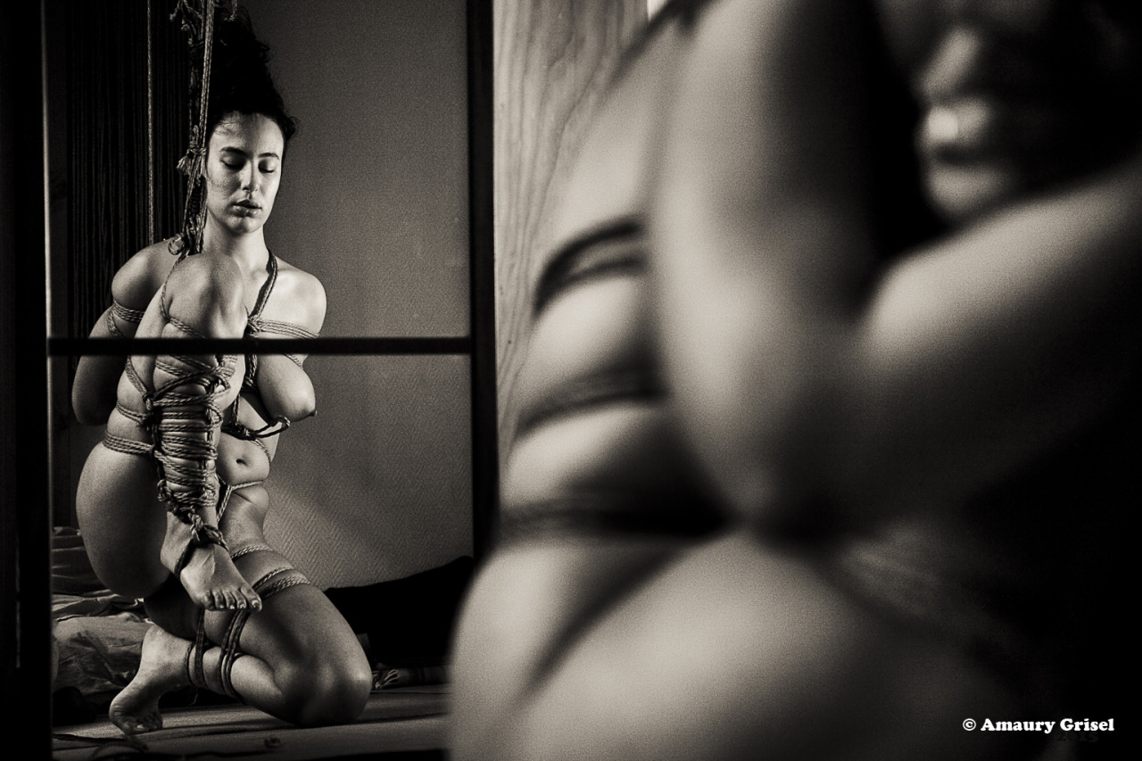 amaury-grisel-shibari:  2015′s last shooting with Kiarra Kinbaku &amp; Photography