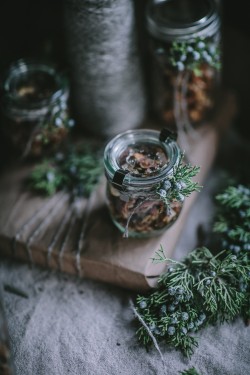 delta-breezes:  Coconut Maca Pecan Granola