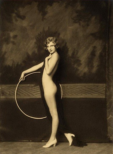 barbara-stanwyck:  Ziegfeld Girls: Anna Lee Peterson, Carole (Caryl) Bergman, Dolores