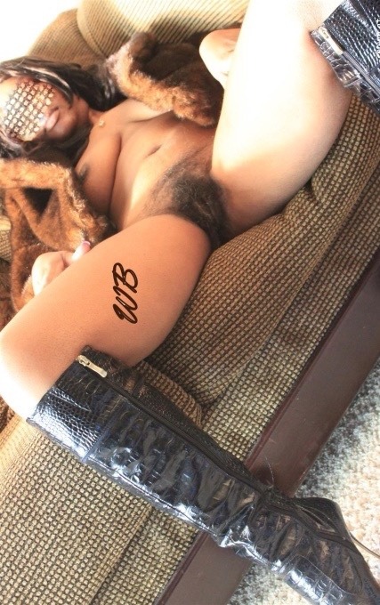 mistertilmonjr:  hysin4012:Ready Eat that pussy up 🍴
