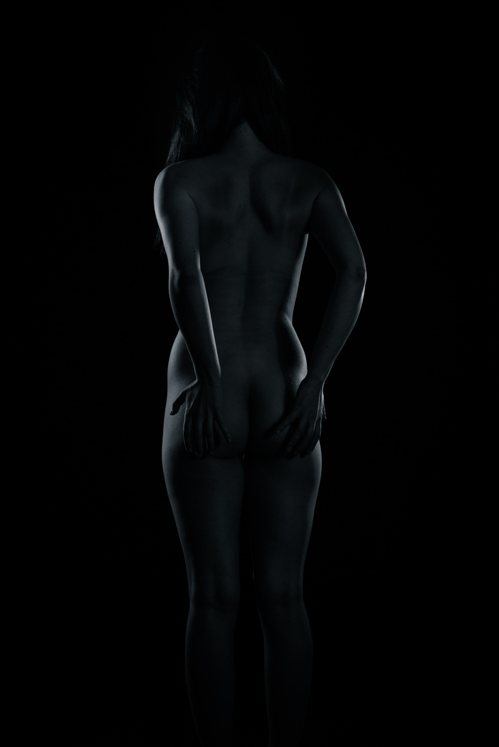 the implied black and whitesphotography by @mjennzone