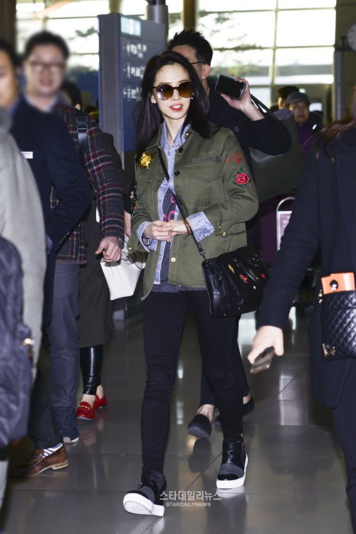 [170210] Incheon Airport heading to Taiwan for 2017 RM Fan Meeting(cr: stardailynews)