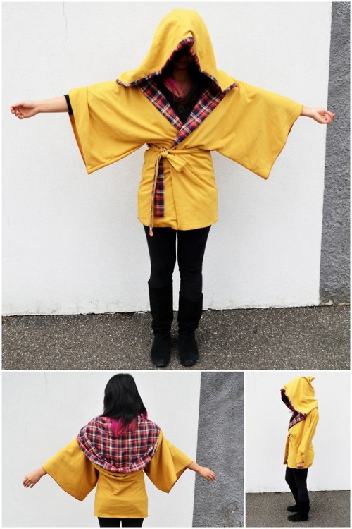 truebluemeandyou:DIY Kimono Jacket  There are pattern diagrams for cutting and sewing this jacket.Fi