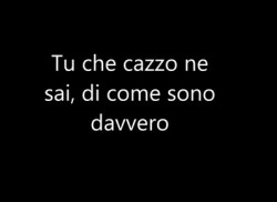 sorrisimancati:  he-r-oin:  di cosa faccio la notte,dormo in braccio alla morte  pensi che non vorrei una vita serena? 