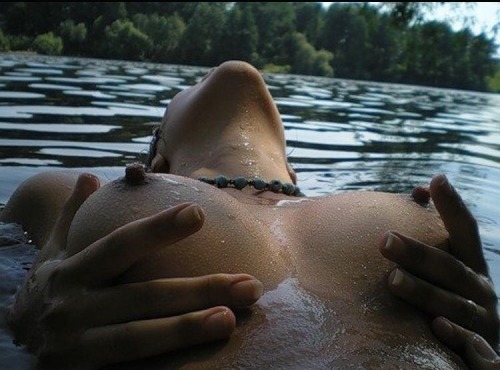 I love skinny dipping ❤