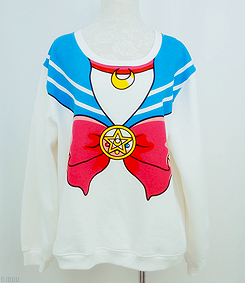 ojouu:  Sailor Moon Jumpers from Spreepicky!!