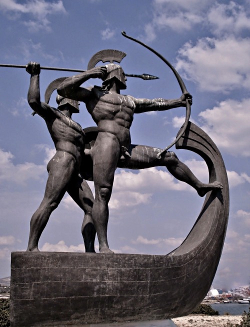 hadrian6: Monument to the Ancient Greek Warriors of the Battle of Salamis 480 B.C. Achilles Vasileiou.  bronze http://hadrian6.tumblr.com 