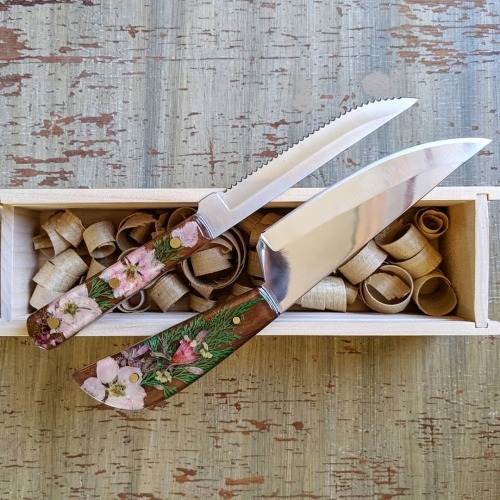 sosuperawesome: Botanical Knives Pocono Mountains Forge on Etsy See our #Etsy or #Botanical tags