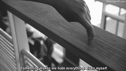 sklnsgifs:  ♡follow for more♡  I love Cassie.