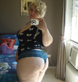 bbwslam:   Click here to bang a desperate BBW. Registrations open for a limited time.   Interesting.