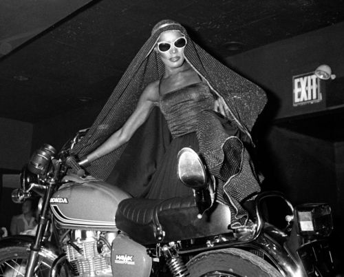 fuckyeahsavagesistas: Grace Jones Source: harpersbazaar.com