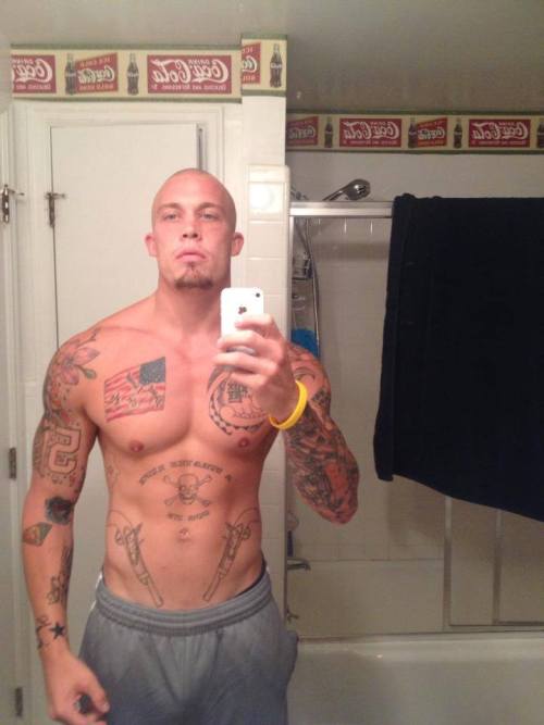 2sthboiz:  hot solider   hot !!!