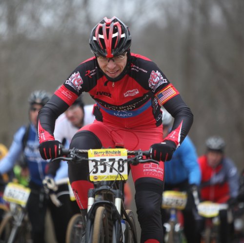 podiumcycling: New PodiumCustom.com kits in action.