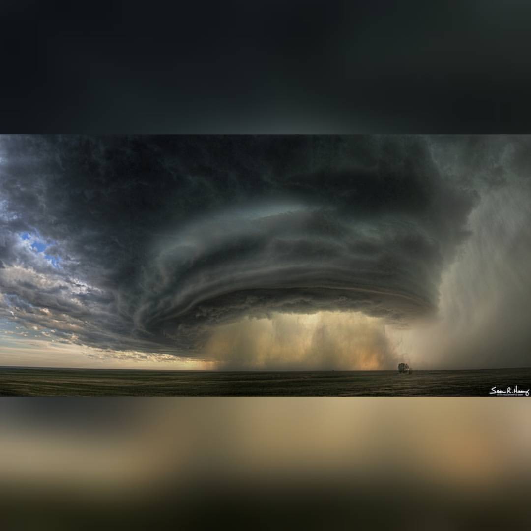 A Supercell Thunderstorm Cloud Over Montana #nasa #apod #supercell #thunderstorm