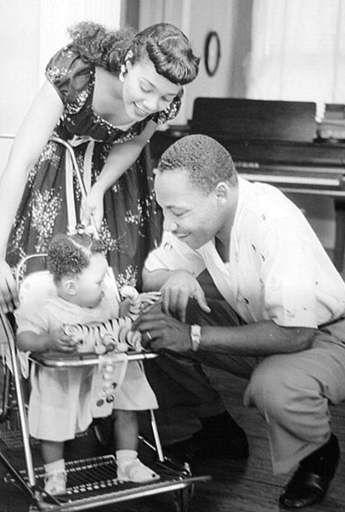 twixnmix:  Martin Luther King Jr. at home with his wife Coretta Scott   King  and their daughter Yolanda   King    in Montgomery, Alabama. May 1956.  