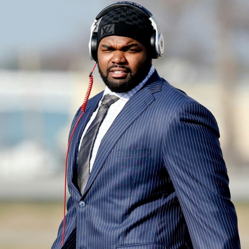 mediumrarebeef:  Michael Oher is King Beef!