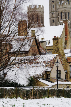 fabulousplaces:  Snowy rooftops next to Ely Cathedral (Ely, Cambridgeshire) by A Greenwood on Flickr. 