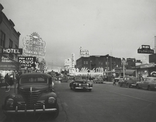 vintagelasvegas:Las Vegas c. 1948-1949 (after 9/48, before 6/49). Fremont St between 2nd & 3rd, 