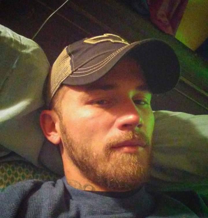 redneckinohio:  This Str8 redneck from Ky is looking for faggots to pay their faggot