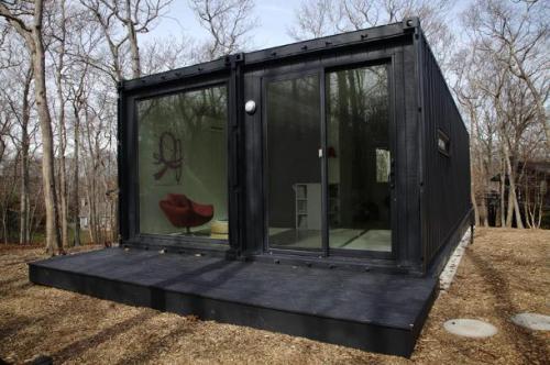 benjaminvine:  Living in a shipping container Okay, it’s not so easy to control the moisture balance well when it rains, it makes a terrible noise when it is raining and when it is hot it is really bloody hot. But, for a few thousand dollars you have