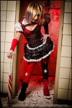 comicbookcosplay:  Harley Quinn - Batman: