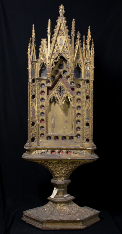 Reliquary, Medieval ArtMedium: Wood, paint and guildingRogers Fund, 1918Metropolitan Museum of Art, 