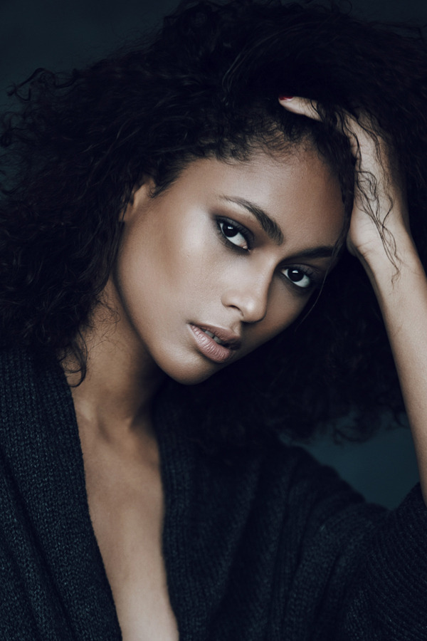catherinedecome:  new pic by Nuru kimondo 