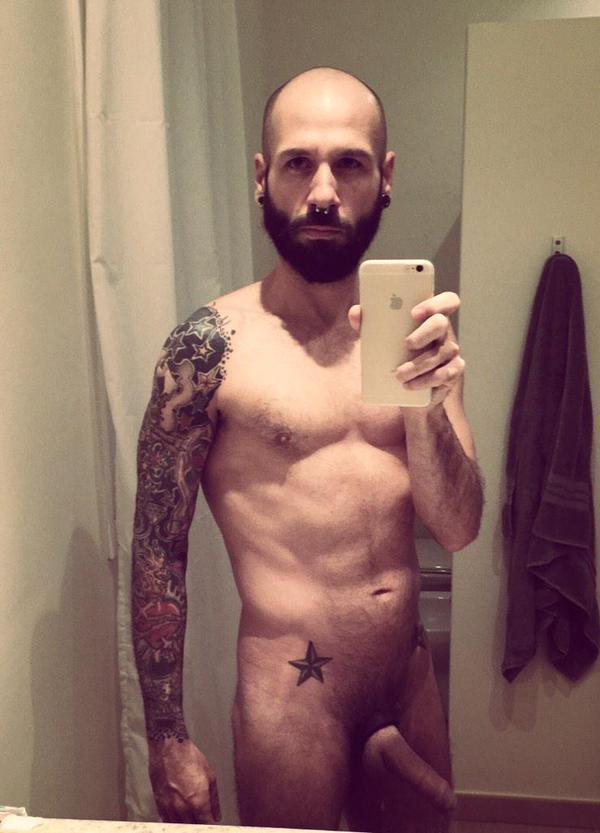colungafrank:  Kris Kurt twitter pics