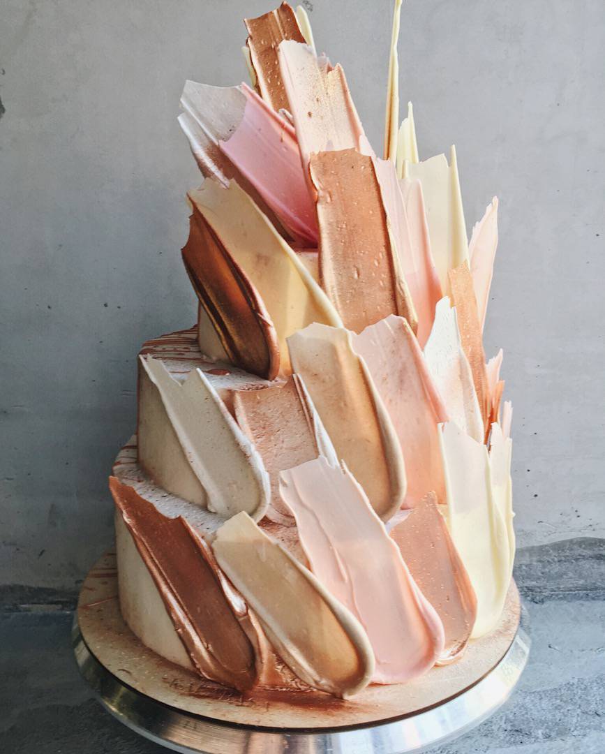 sosuperawesome:  Brushstroke Cake Art by Kalabasa Bakery on InstagramFollow So Super
