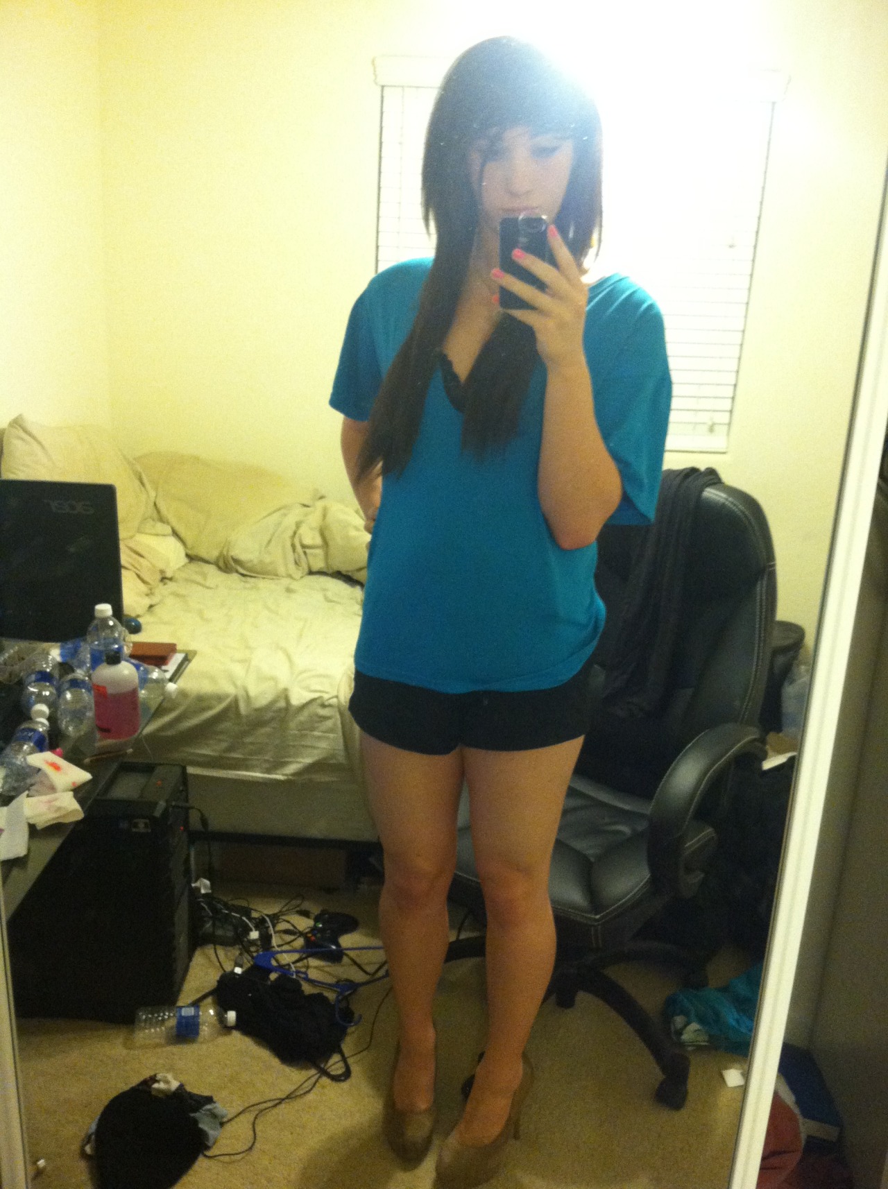 missrachelnoel:  Cut up one of my old shirts, thought it turned out nice 