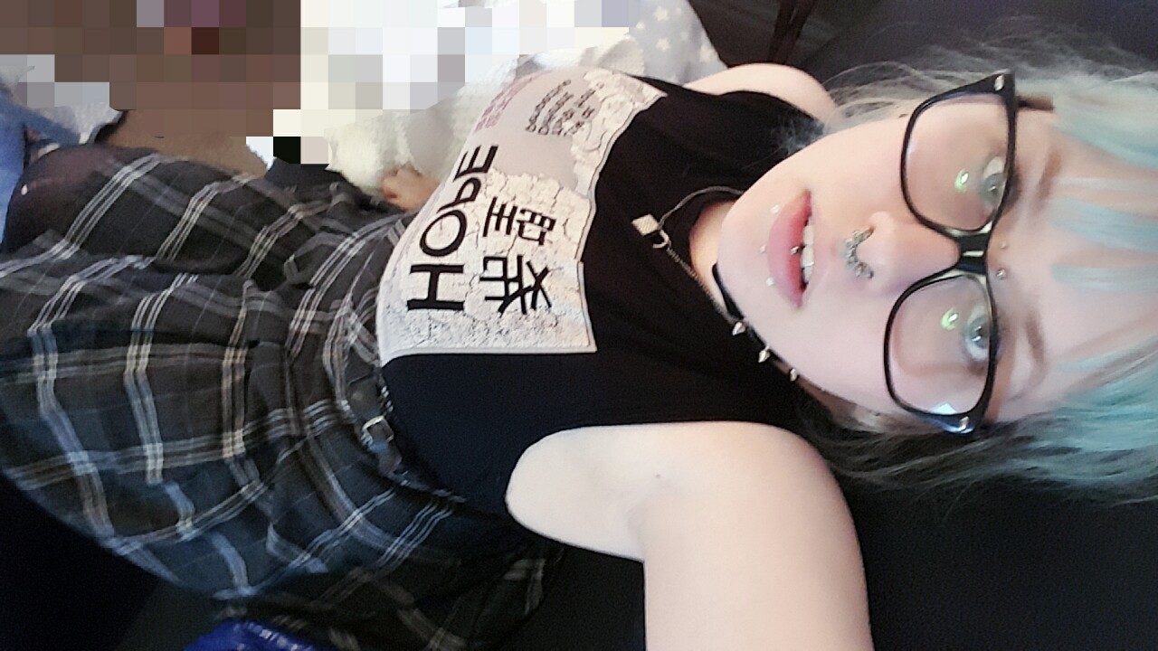 impxprincess:  Pic I took earlier. I’m so tired today omg. 😱 