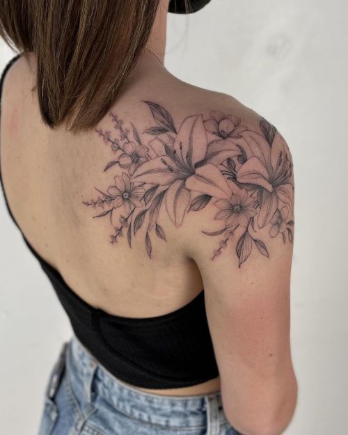 Another one for Mathilde done @sangbleutattoolondon  Thanks very much! Bookings & enquiries: wol