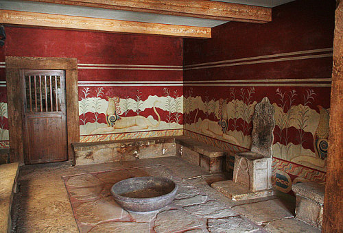 ahencyclopedia:WONDERS OF THE ANCIENT WORLD: Knossos Palace KNOSSOS is the ancient Minoan palace, an