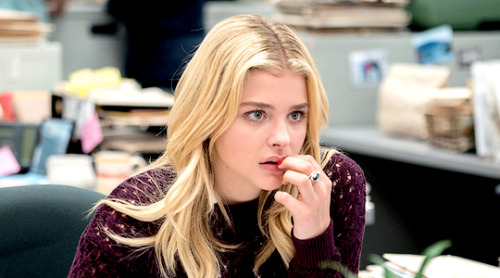 Chloë Moretz as Susannah Cahalan in new Brain on Fire (2016) stills