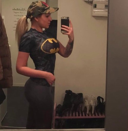 blondiie22:feeling like a bimbo slut