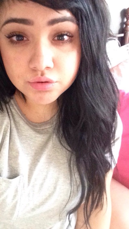 jeimms: Like this pic for my Kik and reblog for snapchat. I’m really bored and want people to 