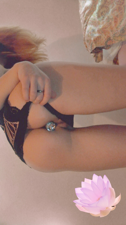 confusedbun:  lovely friend bought me a bum plug and i think its so cuuute!!!~ *o*