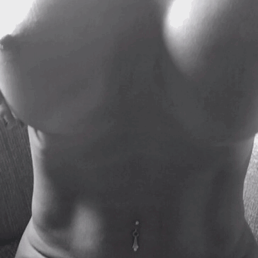 wendyfoxfire:  Woke up horny AF this morning!! Do you ever have one of those days