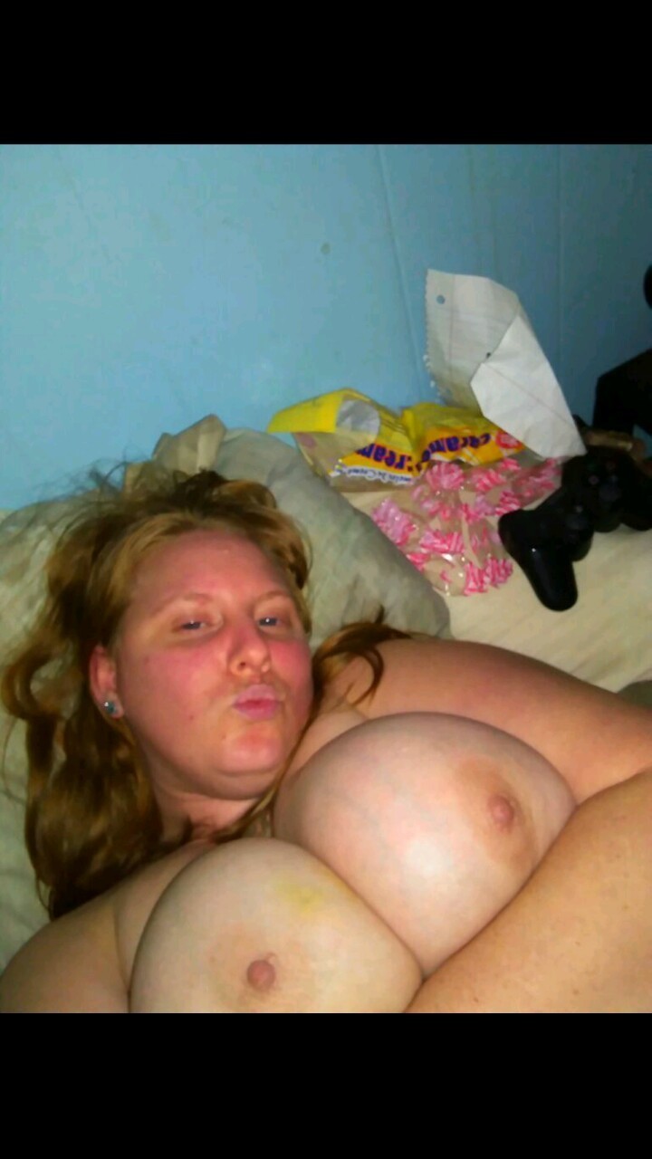babyfatteens:  Thank you for the submission, this wild rose is very easy on the eyes!