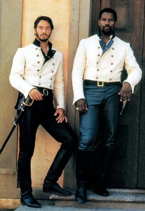 fuckyeahcostumedramas:Keanu Reeves & Denzel Washington in ‘Much Ado About Nothing’ (1993).