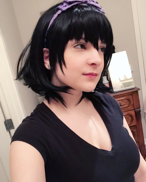 My new Midari Ikishima wig came and this time I styled/ cut it myself!! I was worried I would mess i
