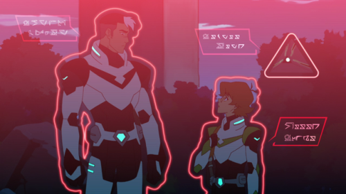 shiros-eyes:!!! look how tiny