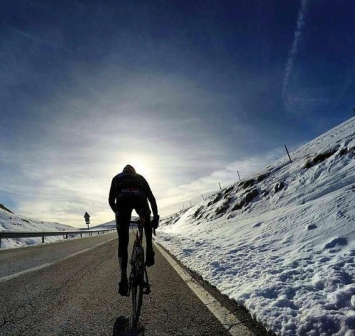 apisonadora60: Follow your bliss..go where your legs and bike take you!! ❄️ : @joseptarres Credit: G